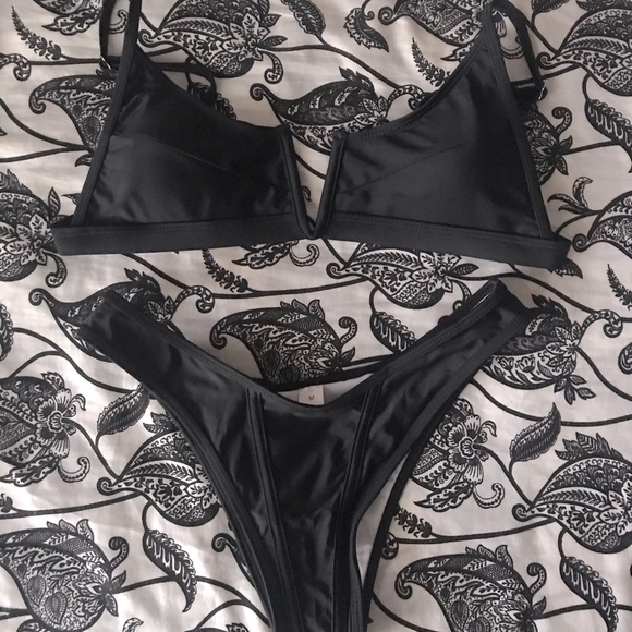 NEW Aurelle Bikini - Picture 1 of 4